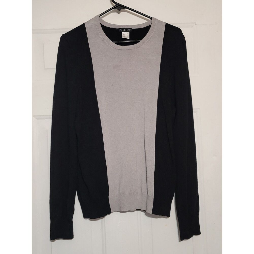 Venus women's sweater size xl (E28)